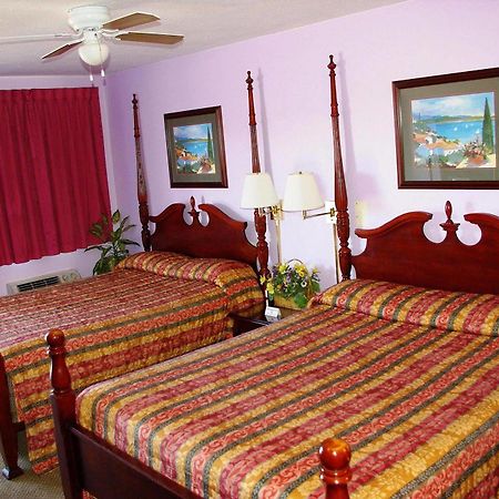 Blue Spruce Motel Ламар Номер фото